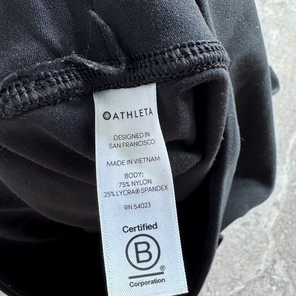 Athleta Elation Biker Shorts - Picture 5 of 5